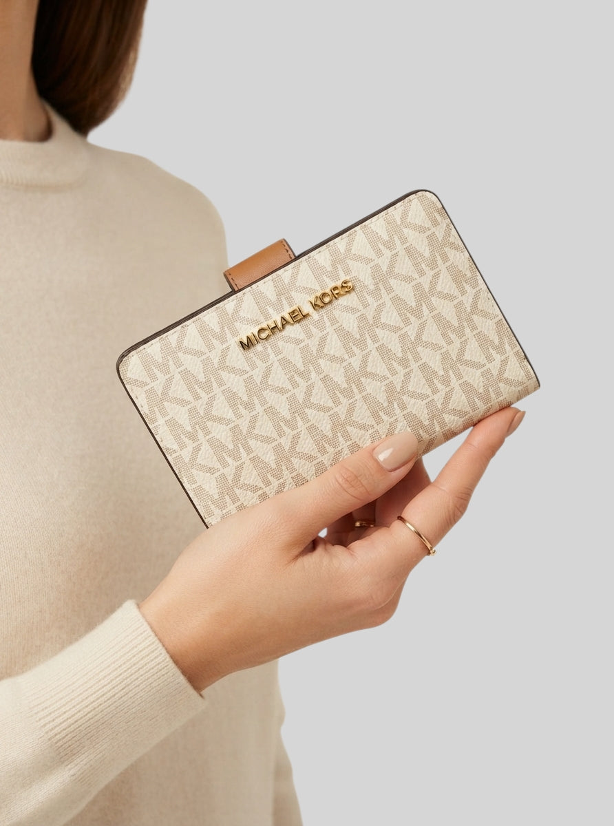 Medium Signature Logo Wallet,35F8GTVF2B