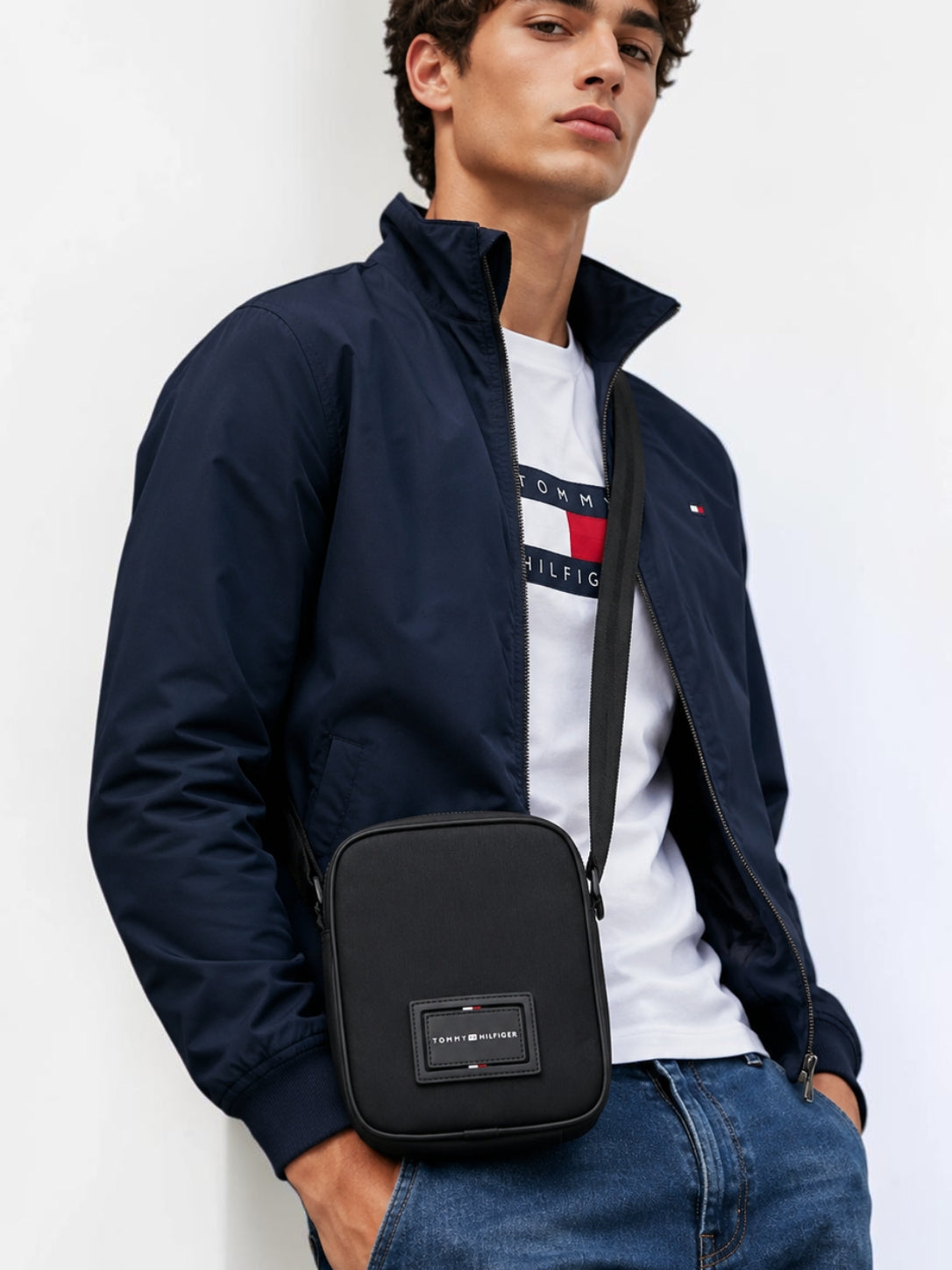 Hilfiger Logo Textured  Reporter Bag