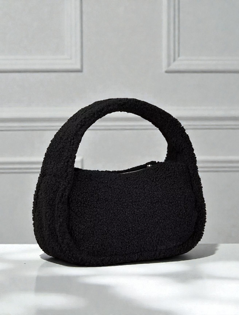 C.K Sherpa Shoulder Bag 4K3005G