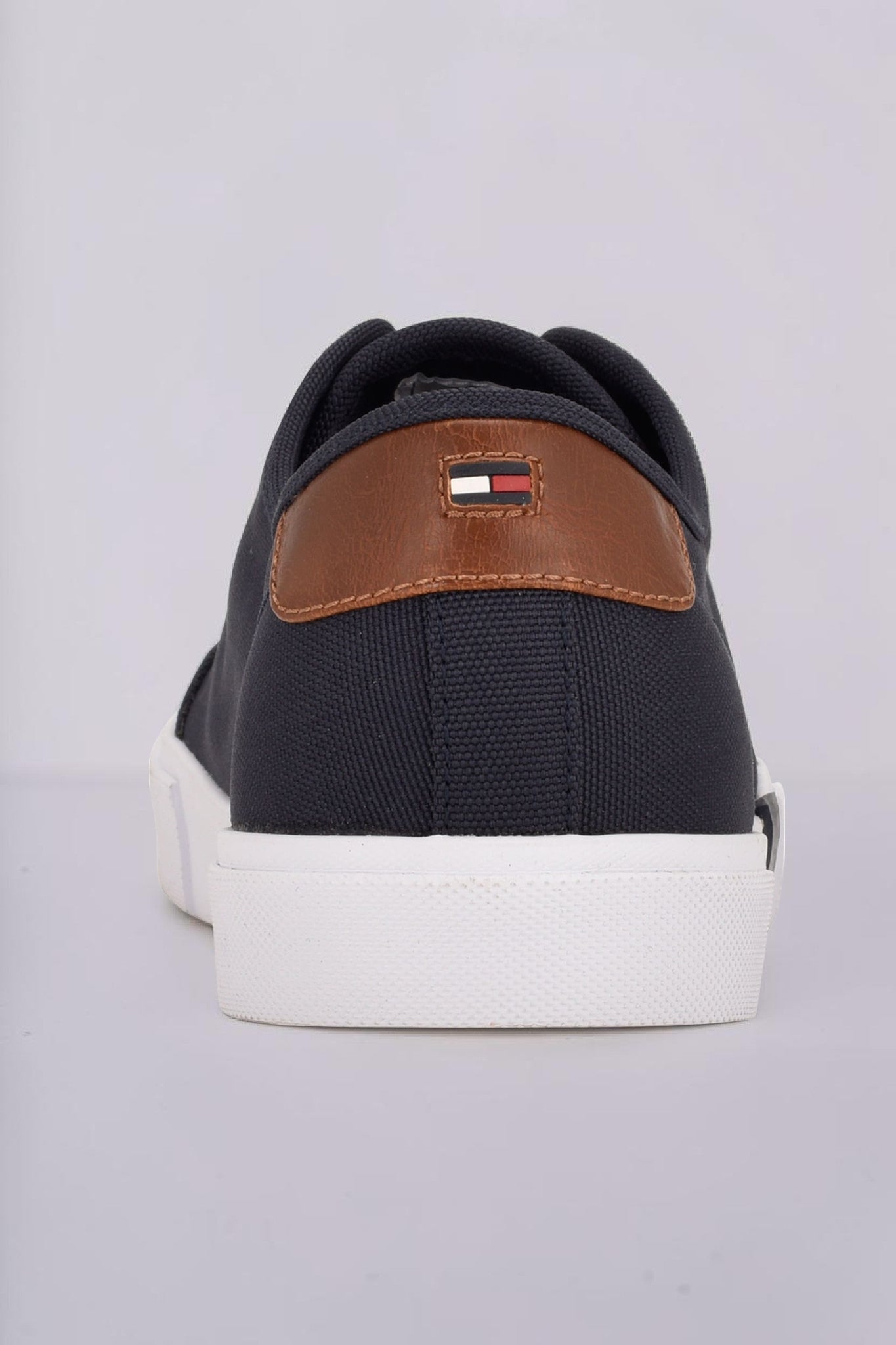 TOMMY HILFIGER shoes 6984033